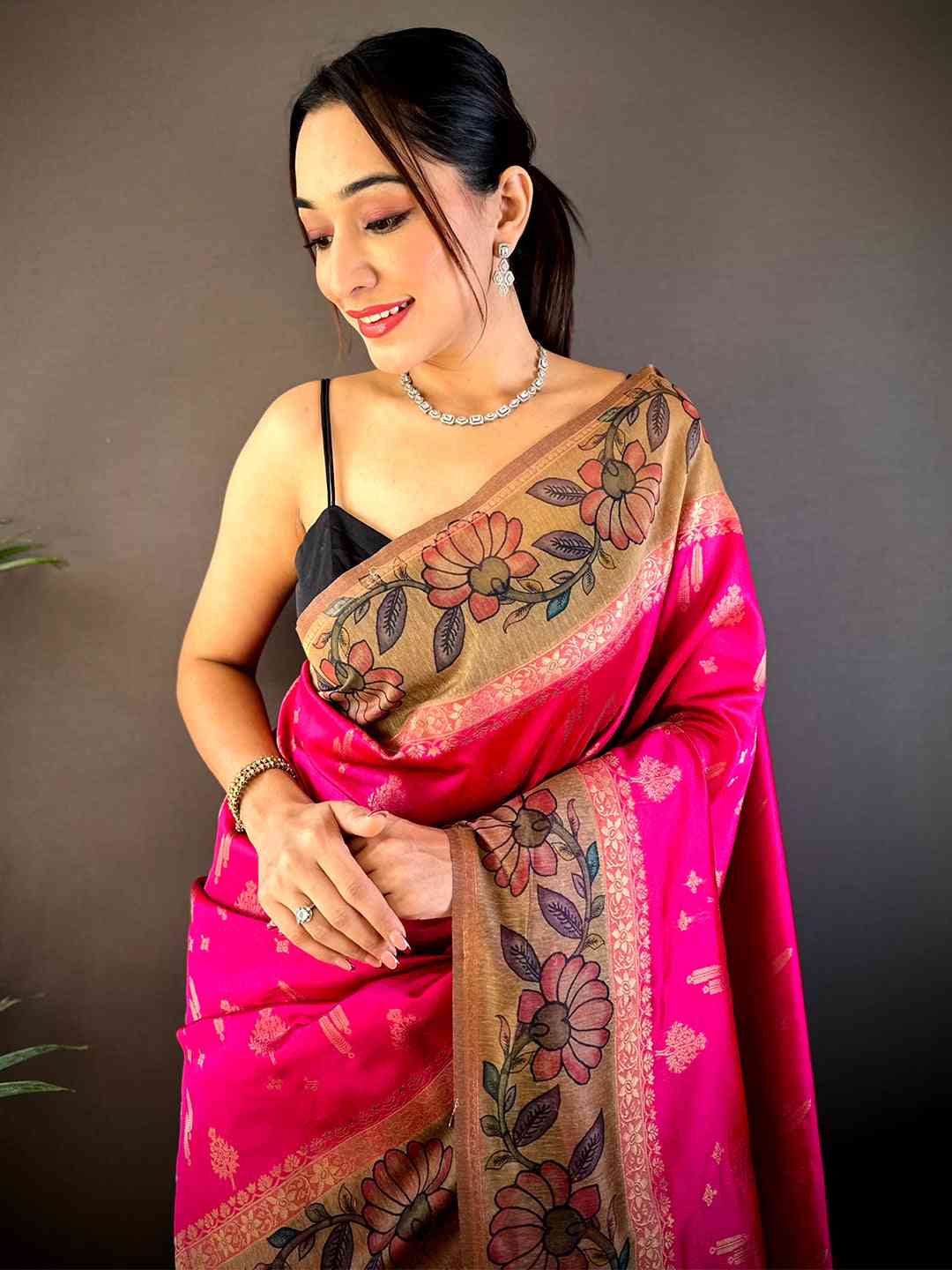 Pink Soft Silk Kalamkari Printed Pallu Saree by My Store