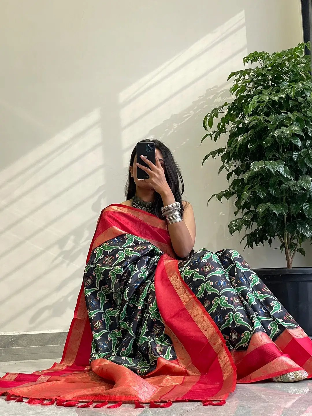 Attractive Soft Silk Gadwal Border Pochampally Print Saree