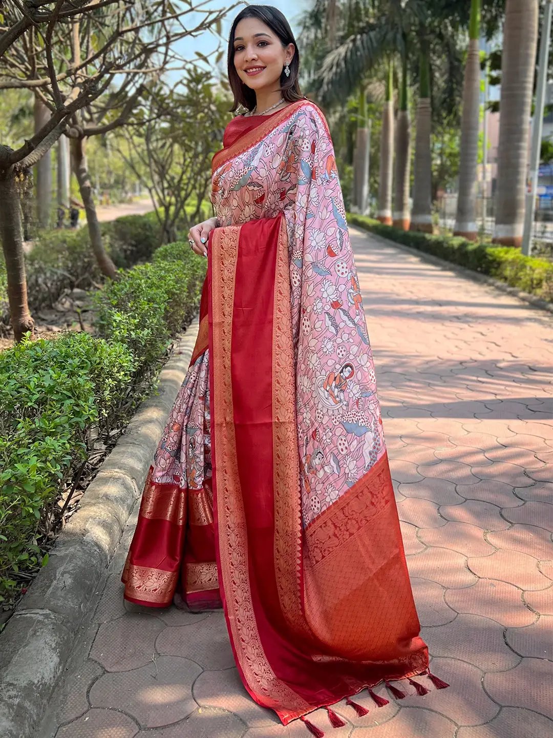 Pink Colour Double Border Chex Weaving Banarasi Soft Silk Saree