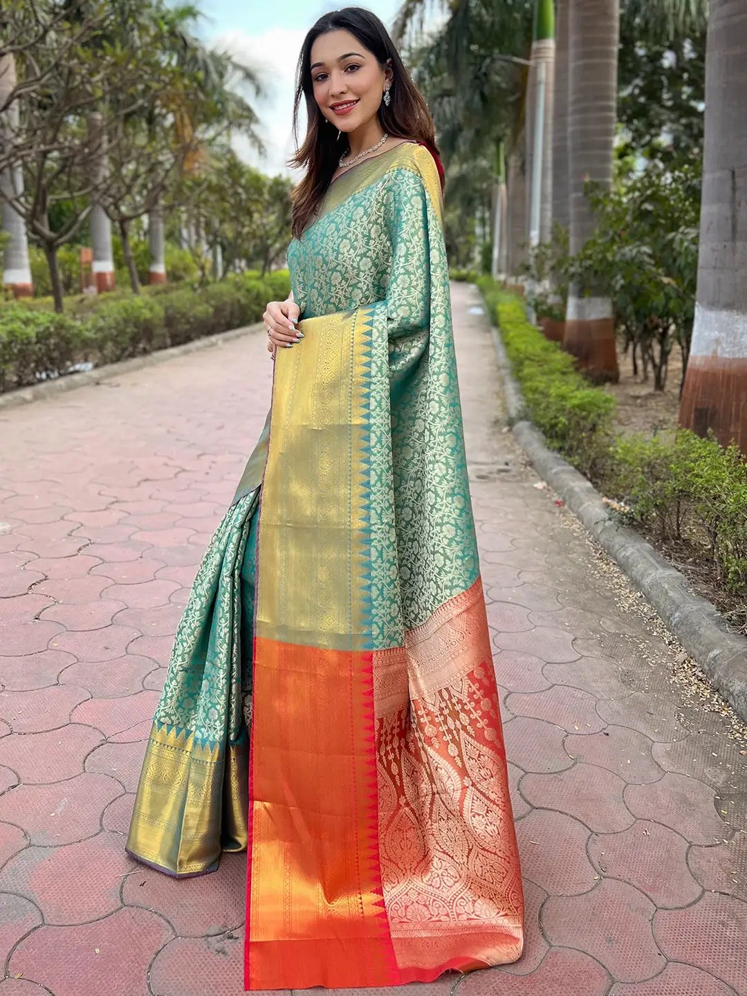 Rama Colour One Gram Gold Tissue Saree With Jacquard Woven Work by My Store