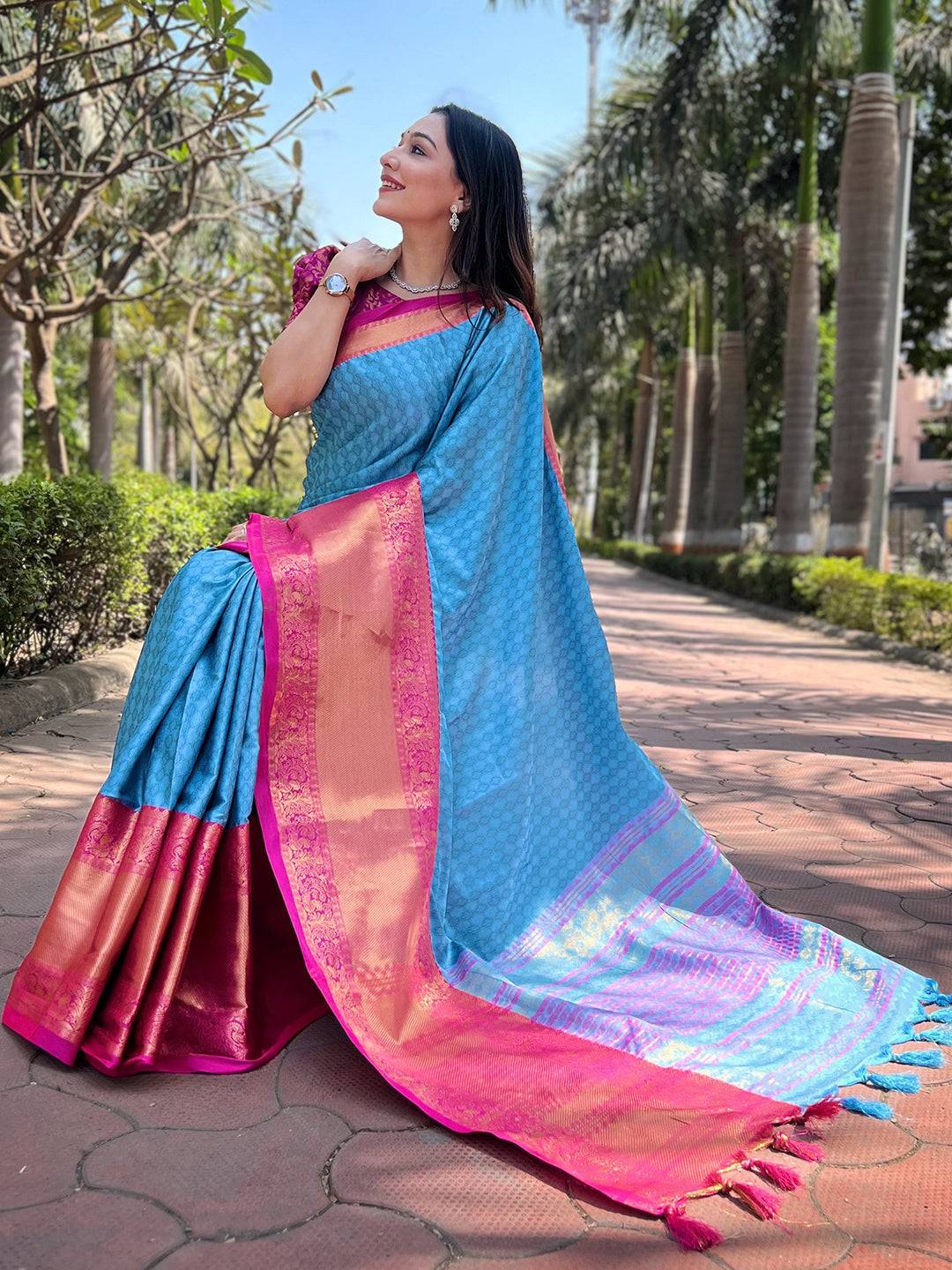 Royal Blue Colour Kanjivaram Aura Soft Silk Saree With Broced Zari Blouse by My Store