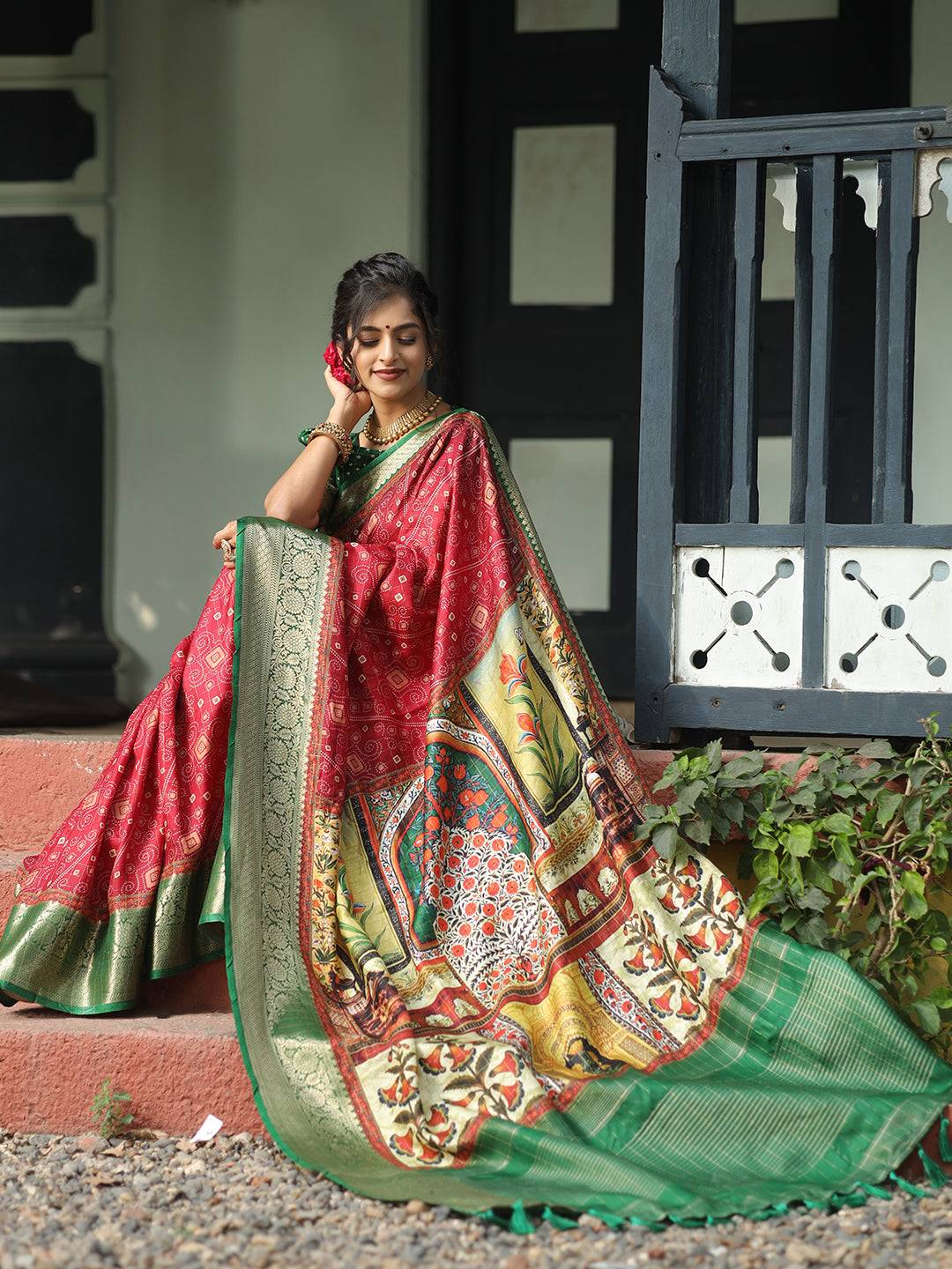 Red Colour Pure Viscose Dola Silk Saree With Mughal Motifs - Luxe by My Store