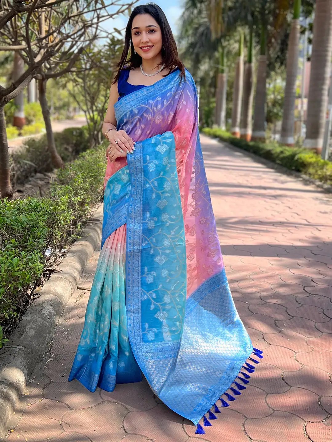 Stylish Soft Slub Silk With Pure Zari And Lakhnavi Badla Weaving
