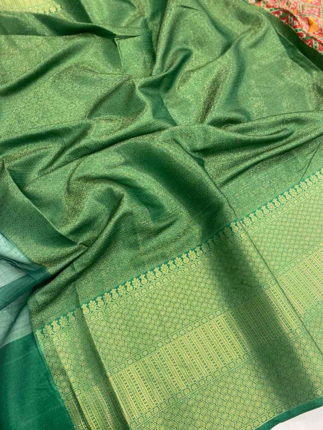 Patola printed Moonga Kota Doriya Saree by My Store