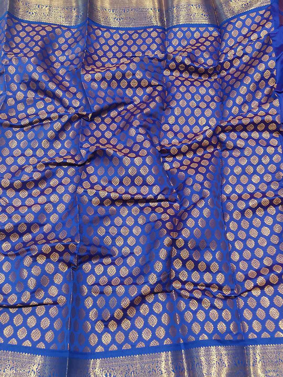 Checked Print Kanjivaram Silk Saree With Zari Work by My Store