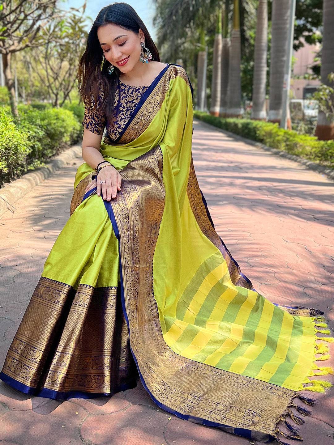 Aura Soft Silk Lime Colour Saree With Kanjivaram Weaving
