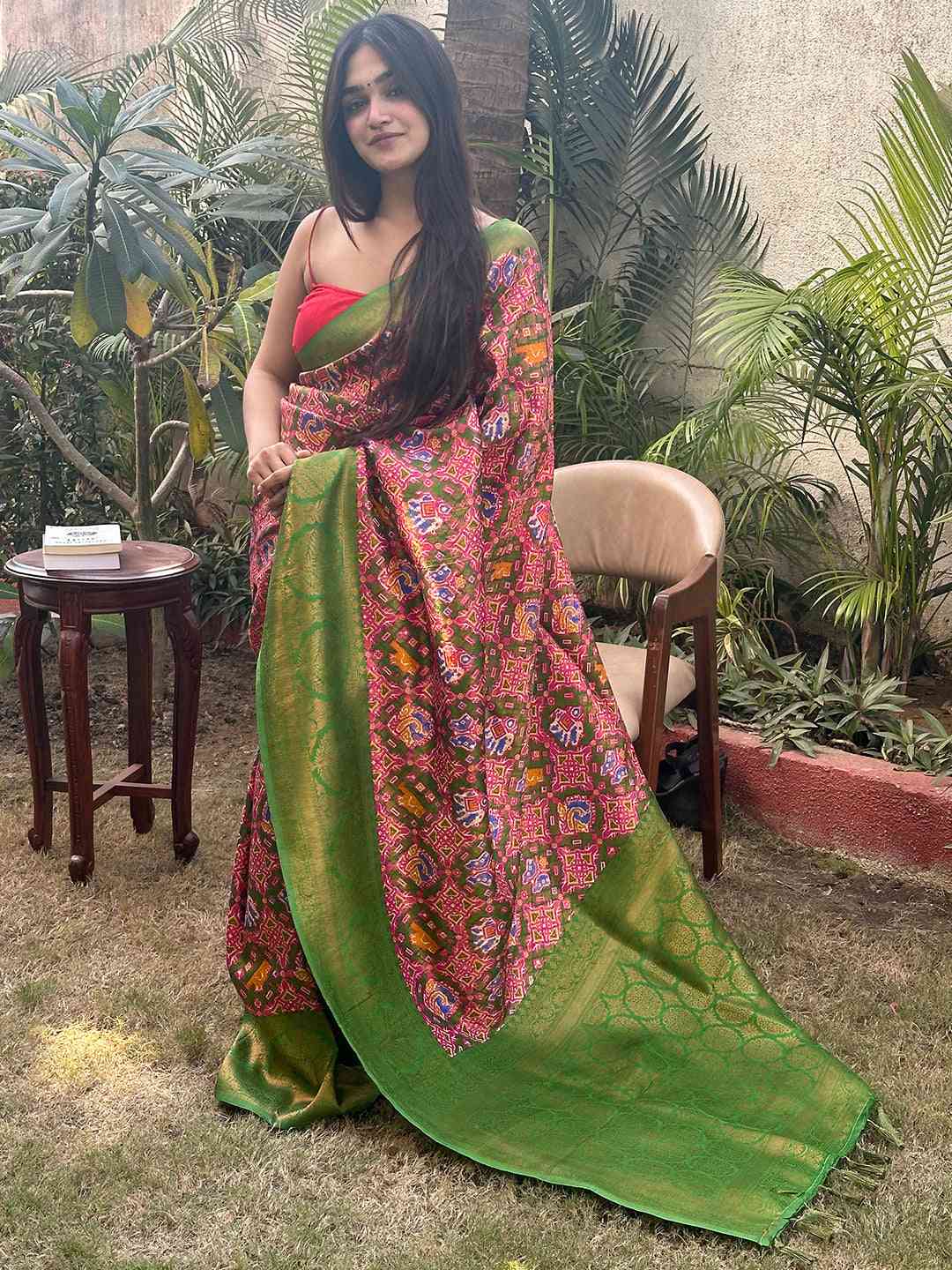 Light Green Colour Dola Silk Saree With Gold And Silver Zari Work by My Store