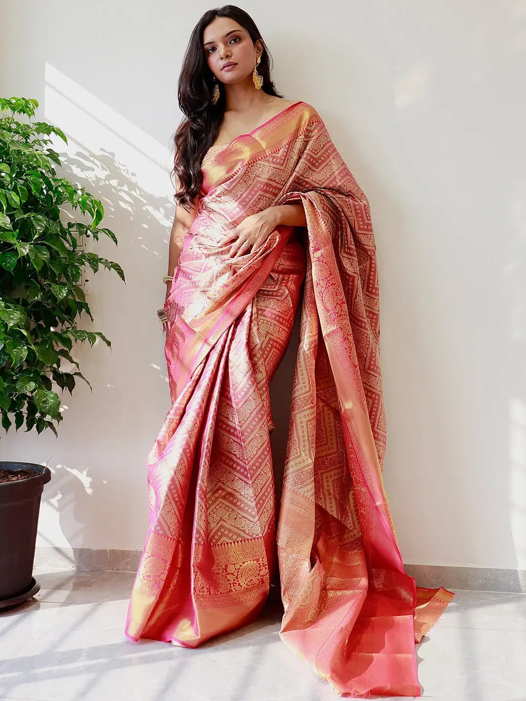 Exclusive Gold Zari One Grm Gold Kanjivaaram Pattu Silk Saree. by My Store