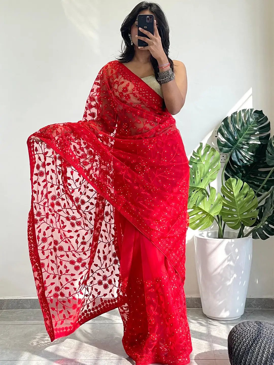 Elegant Saree Adorned with Ethnic Motifs, Intricate Threadwork, and Embellished Borders by My Store