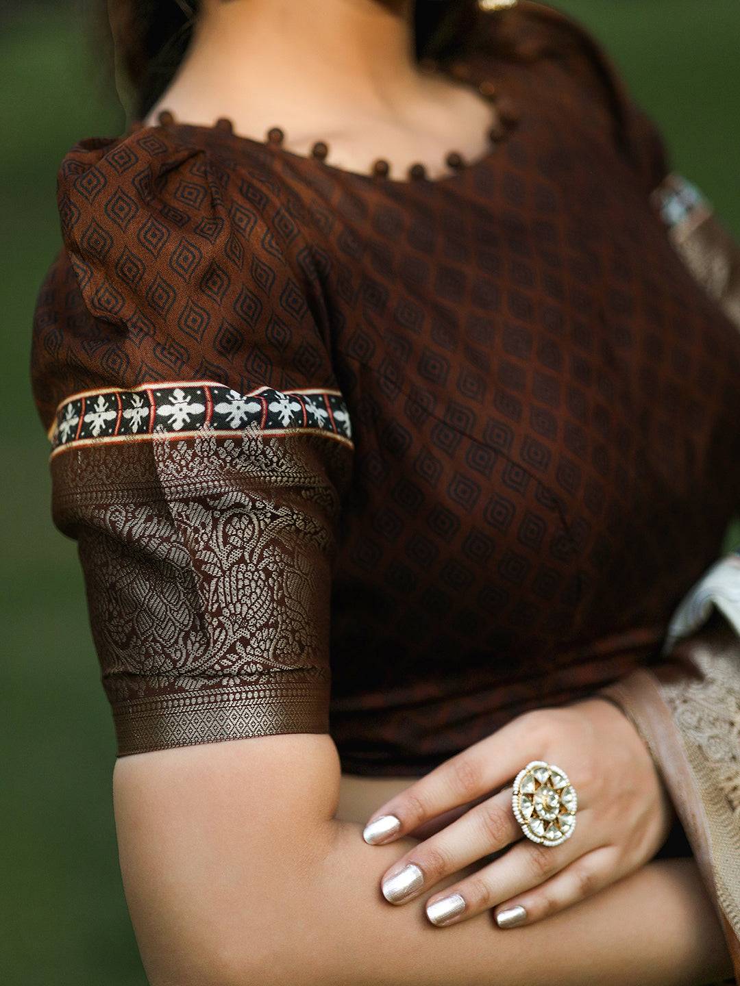 Silver Colour Batik Pen kalamkari Saree With Zari Weaving Pallu - Luxe by My Store