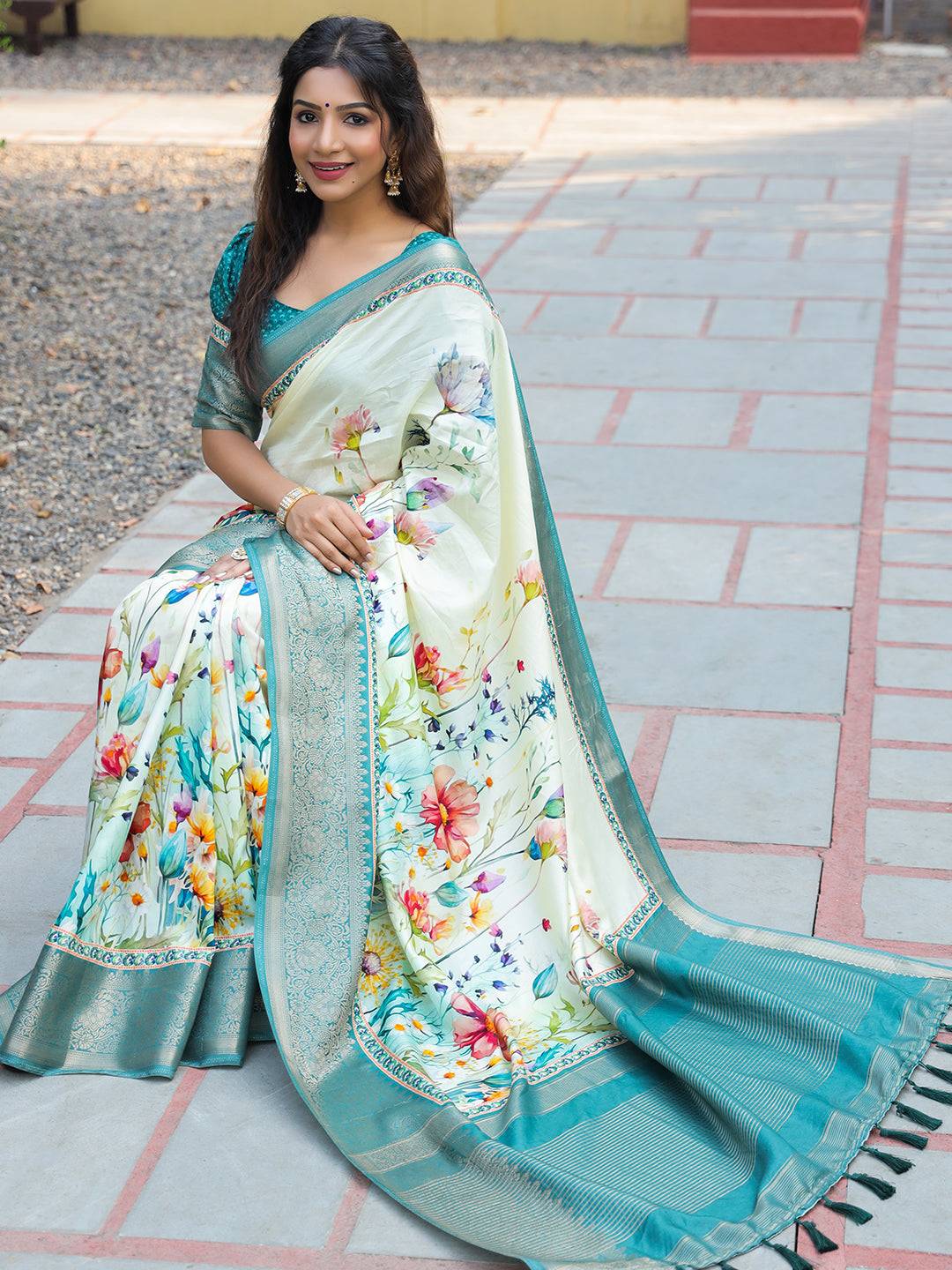 Light Green Colour Phulkari Design Zari Weaving Pallu Saree - Luxe by My Store