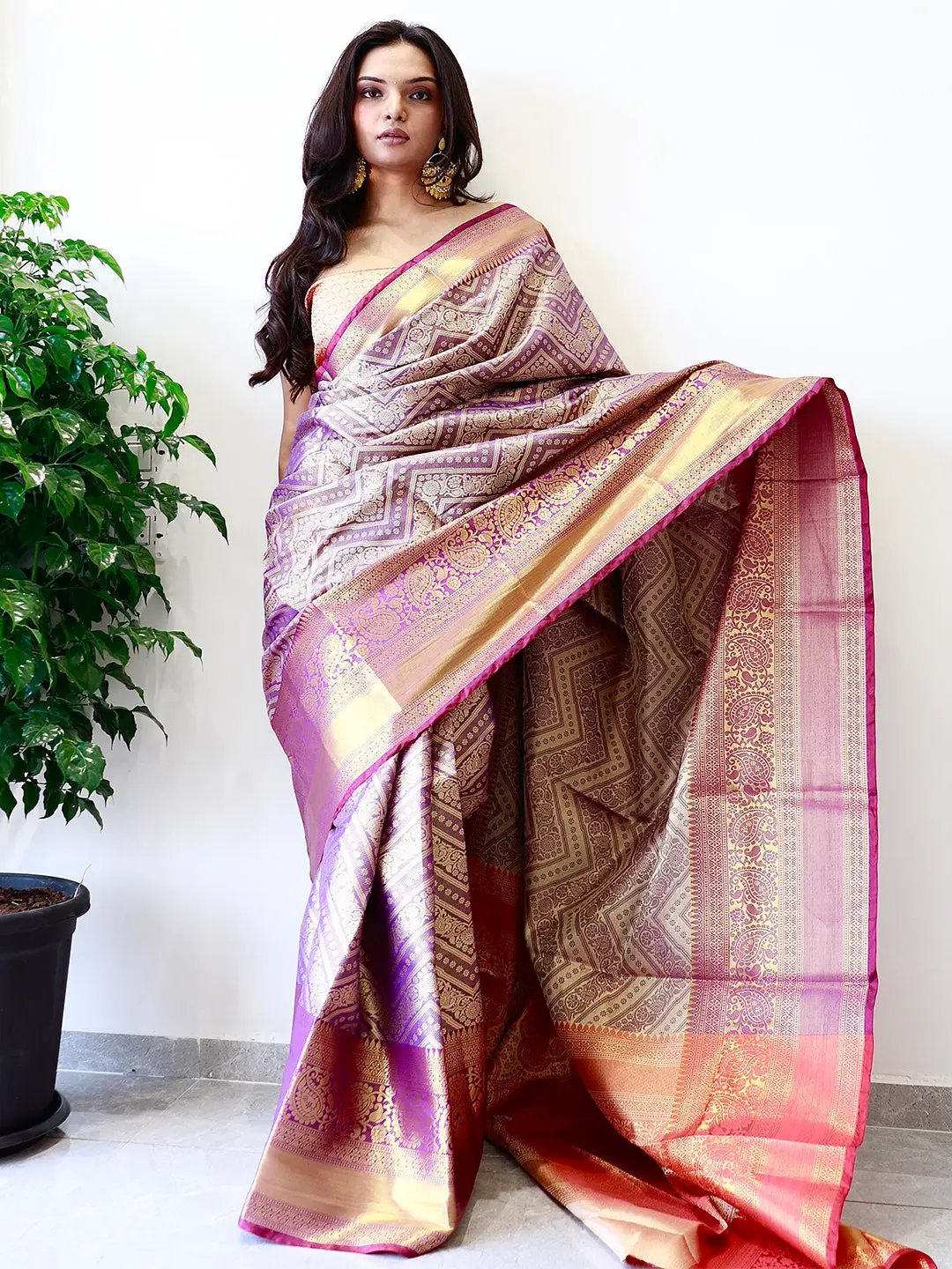 Exclusive Gold Zari One Grm Gold Kanjivaaram Pattu Silk Saree. by My Store