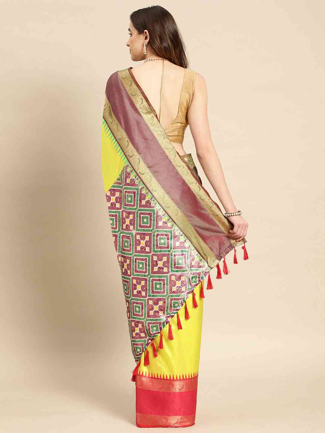 Exclusive Ganga Jamuna Pattu Border Banarasi Soft Silk Saree by My Store