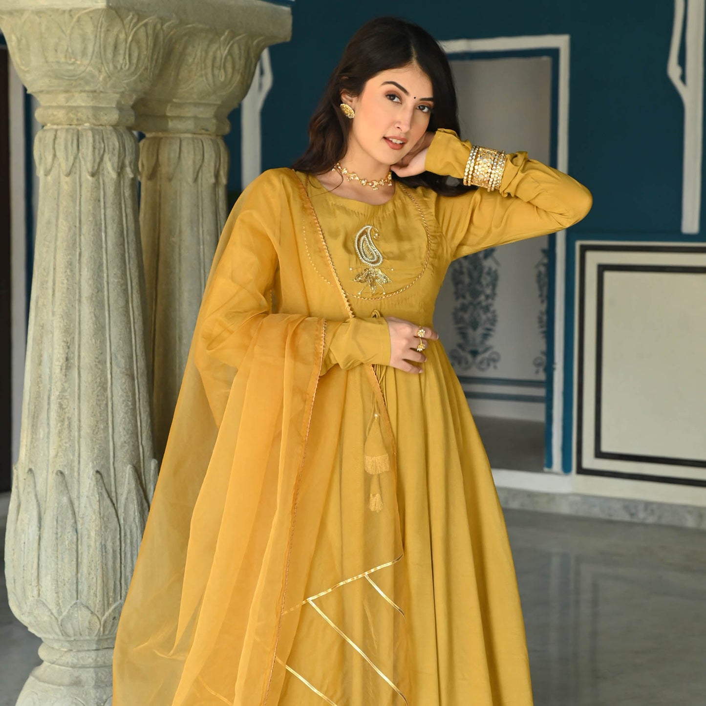HAYA SUIT SET
