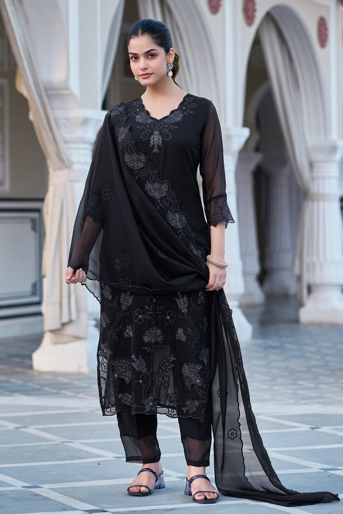Elegant Black Embroidered Kurta Set for Women – Party & Festive Ethnic Wear