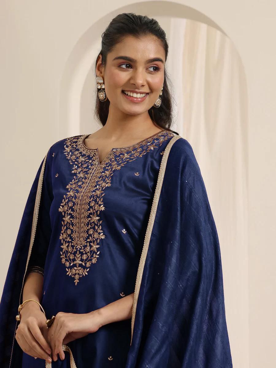 Exquisite Coral Embroidered Kurta Set with Sheer Dupatta