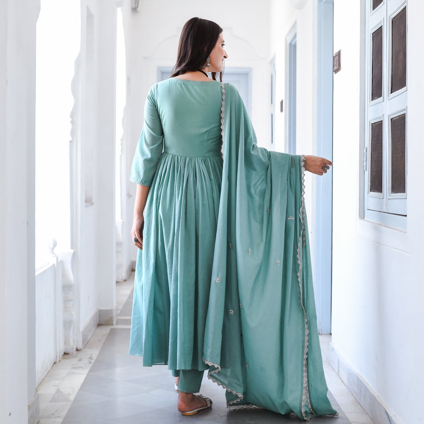 AADARSHINI SUIT SET