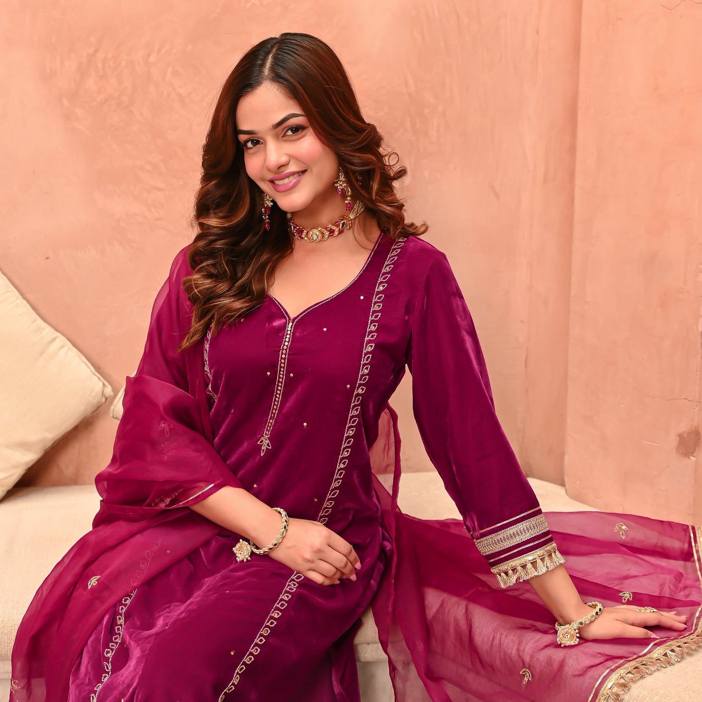 AASTHA SUIT SET