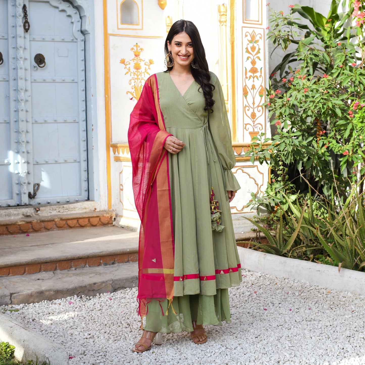 AASHIKA SUIT SET