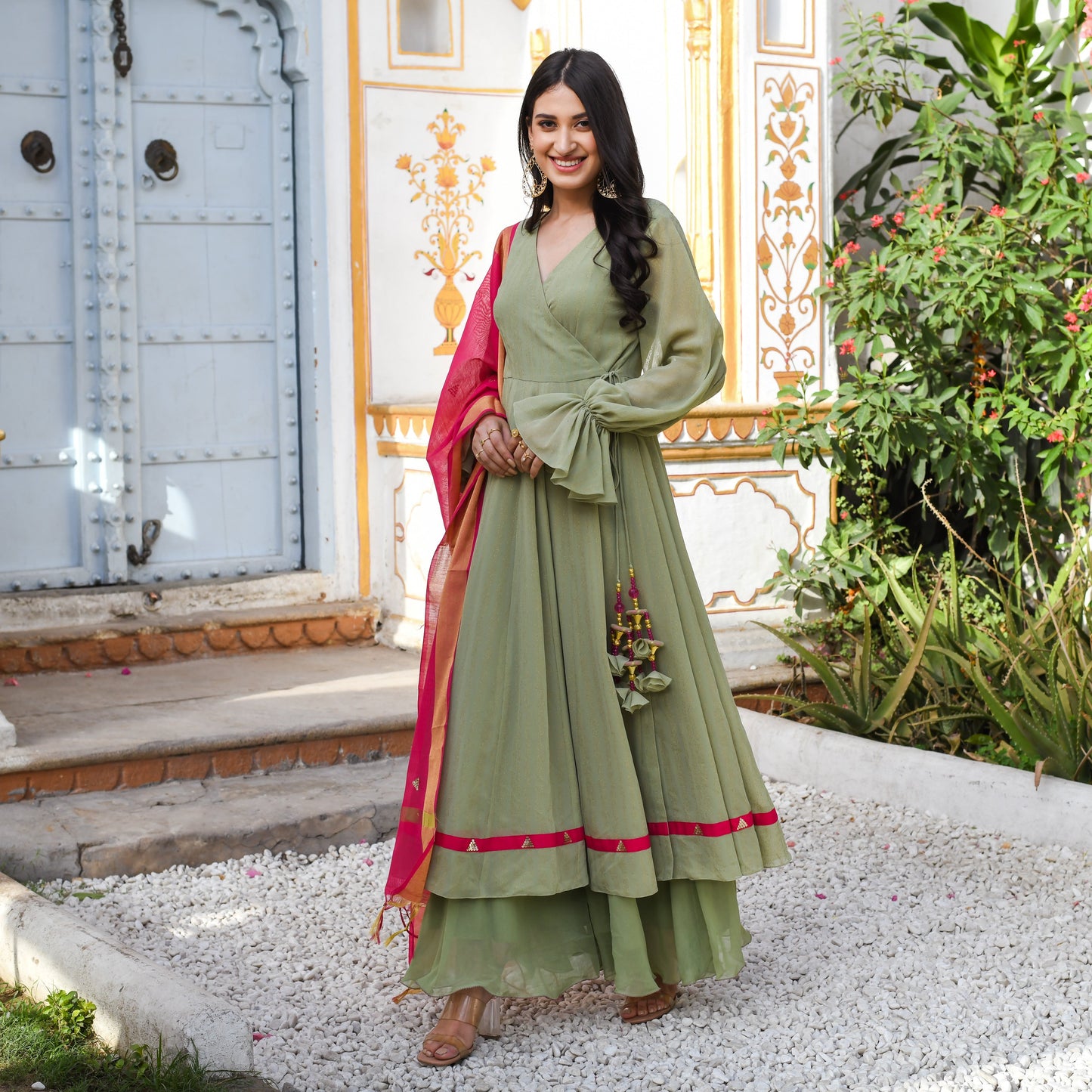 AASHIKA SUIT SET