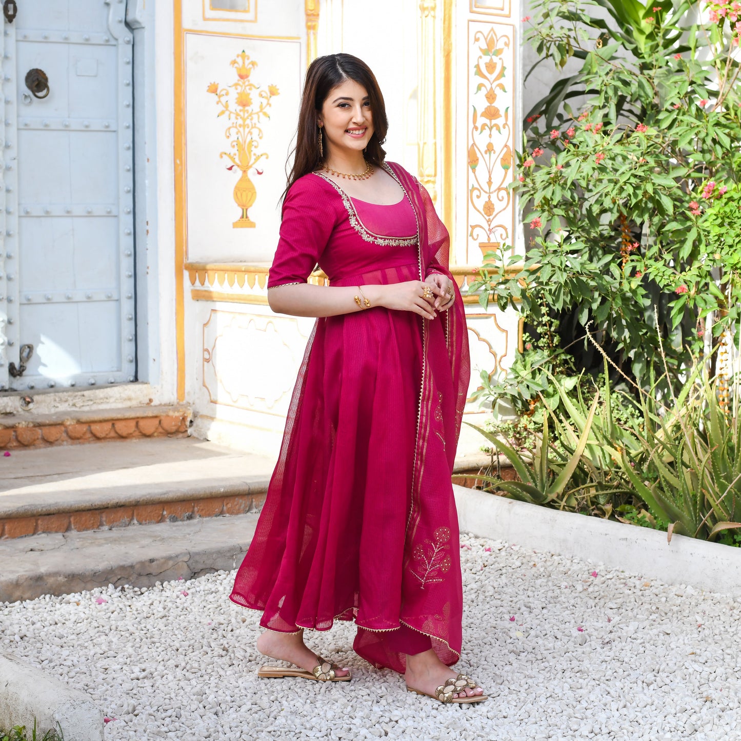 ISHWARIYA SUIT SET