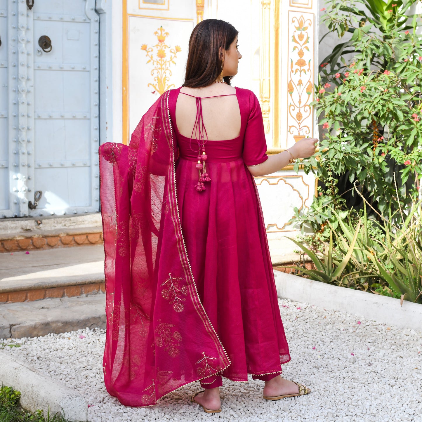 ISHWARIYA SUIT SET