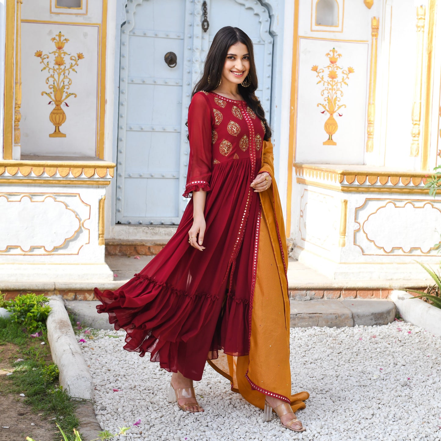 MADHUBALA SUIT SET