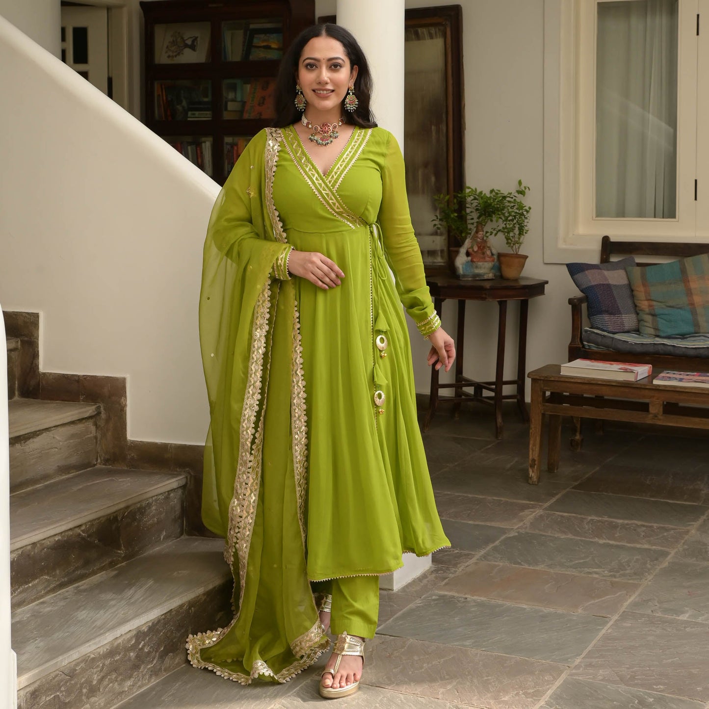 MAITHALI SUIT SET