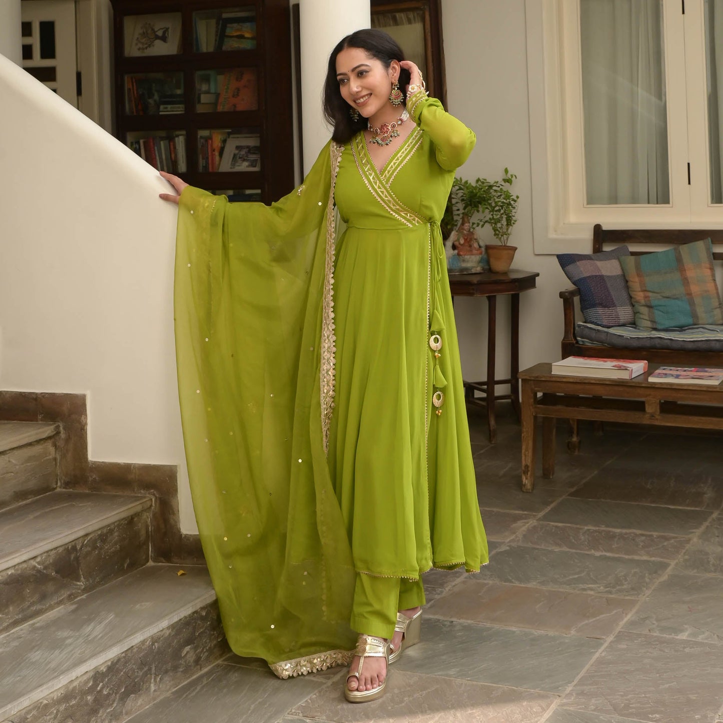 MAITHALI SUIT SET