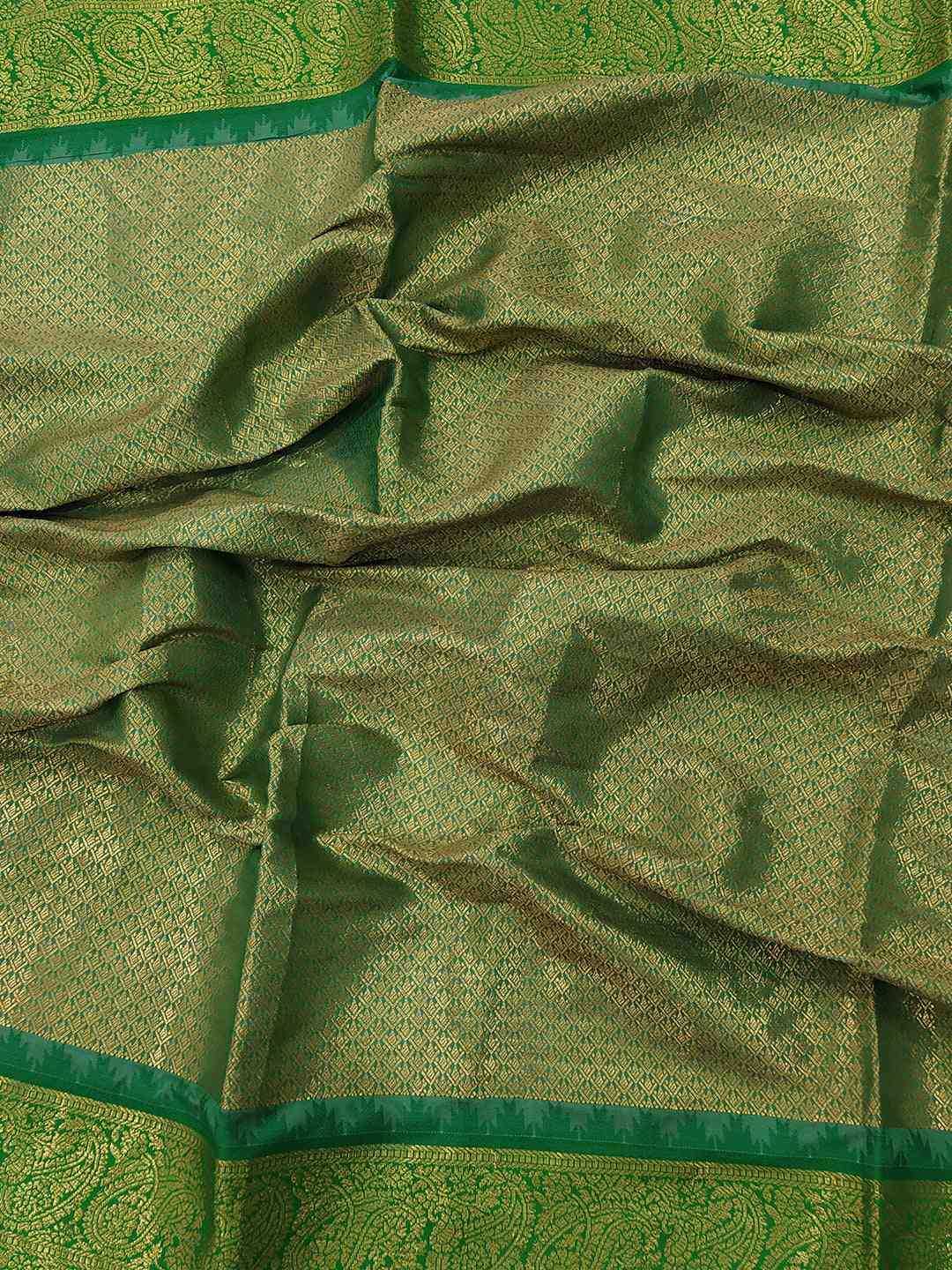 Divine Elegance Attractive Soft Silk Temple Border Gadwal Saree by My Store