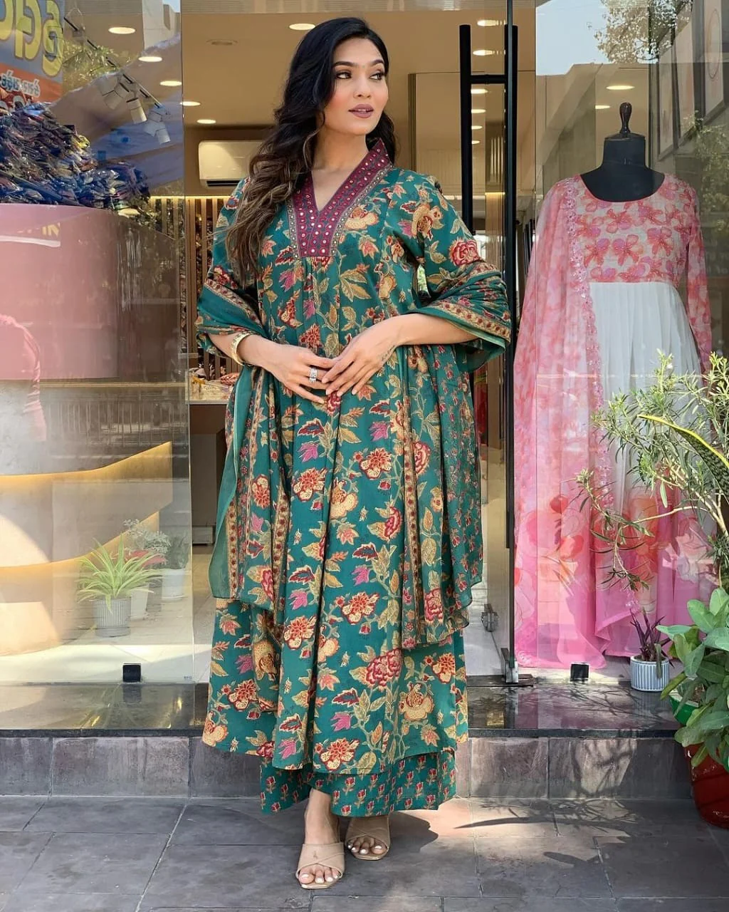 Elegant Green Floral Printed Kurti with Dupatta