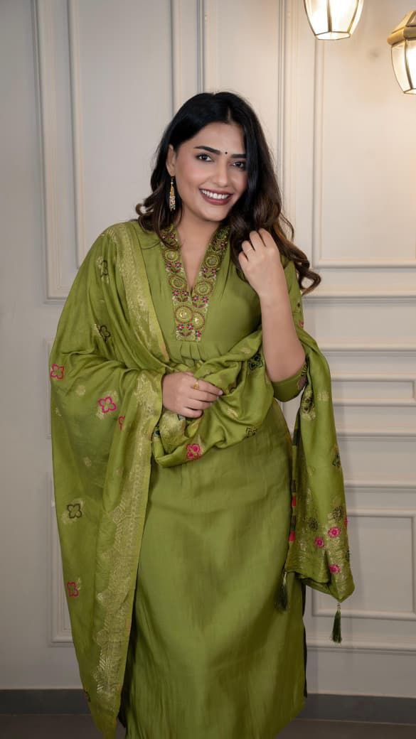 Elegant Green Kurta Set for Women