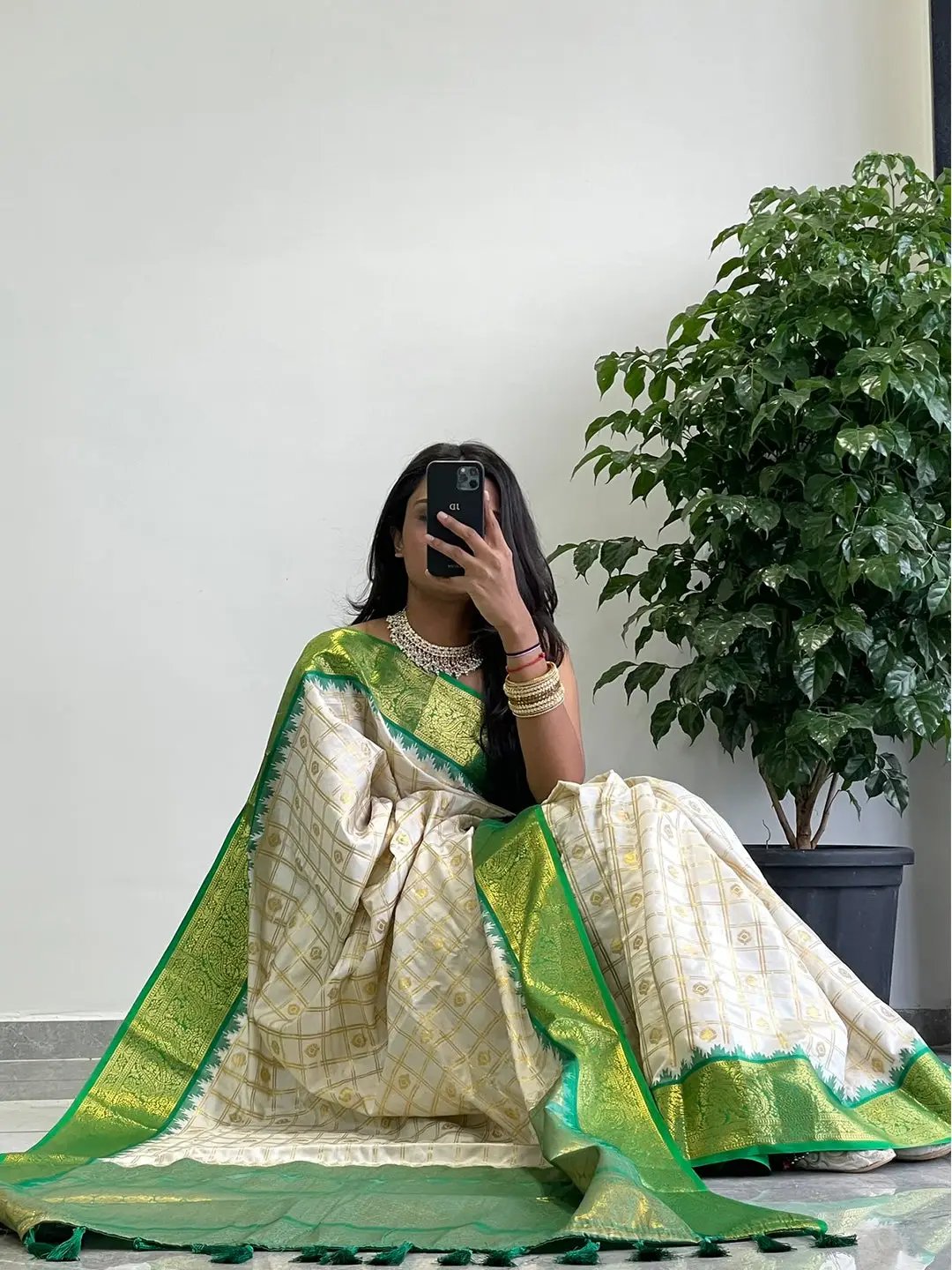 Divine Elegance Attractive Soft Silk Temple Border Gadwal Saree by My Store