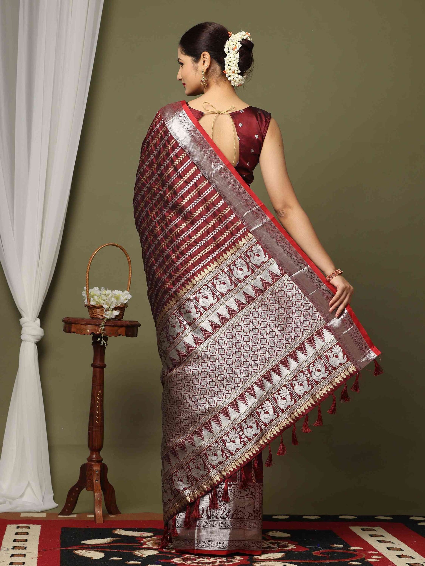 Striped Woven Design Zari Silk Blend Kanjivaram Saree by My Store