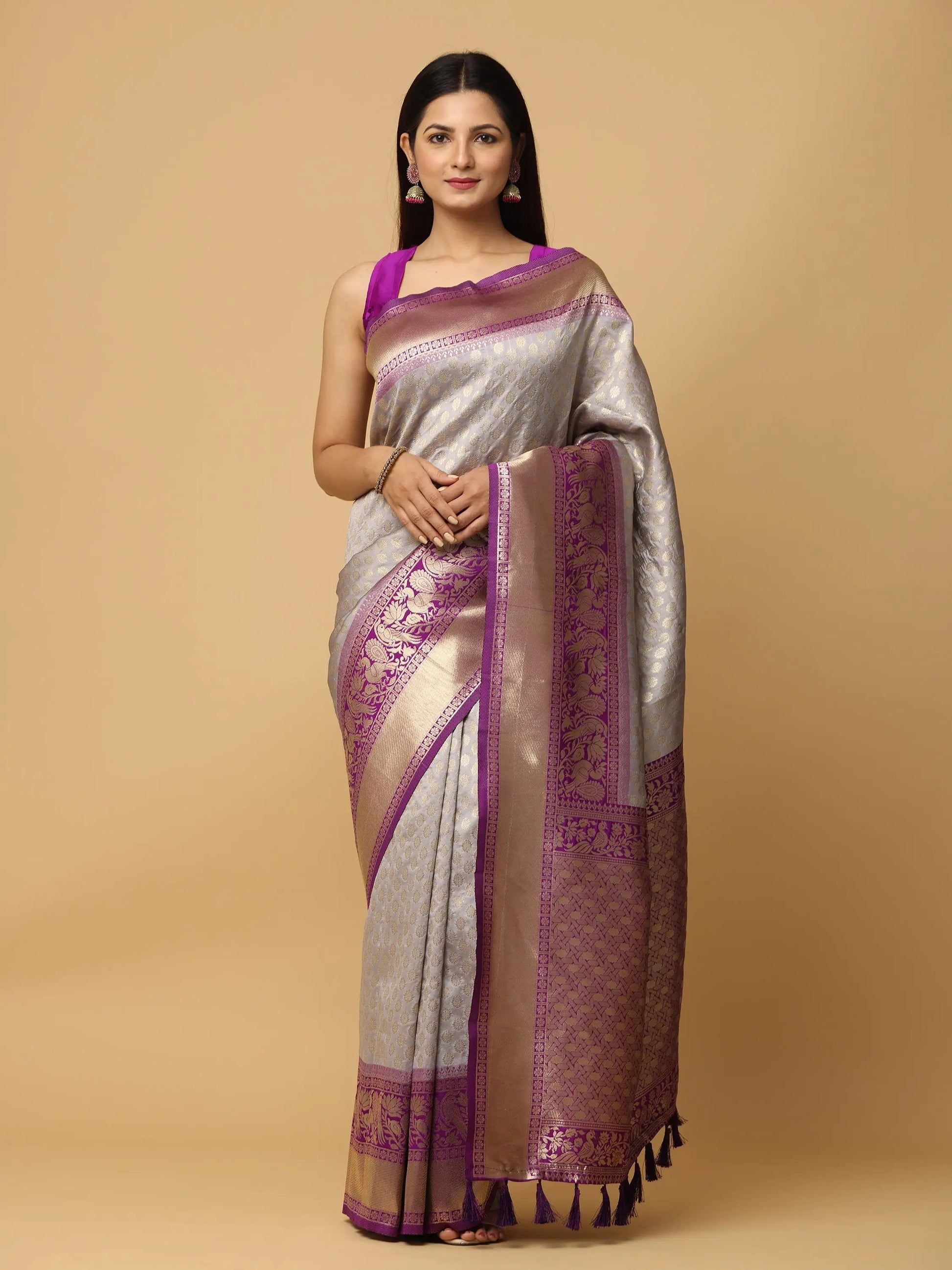 Grey Pattu Silk Rich Pallu Saree by My Store