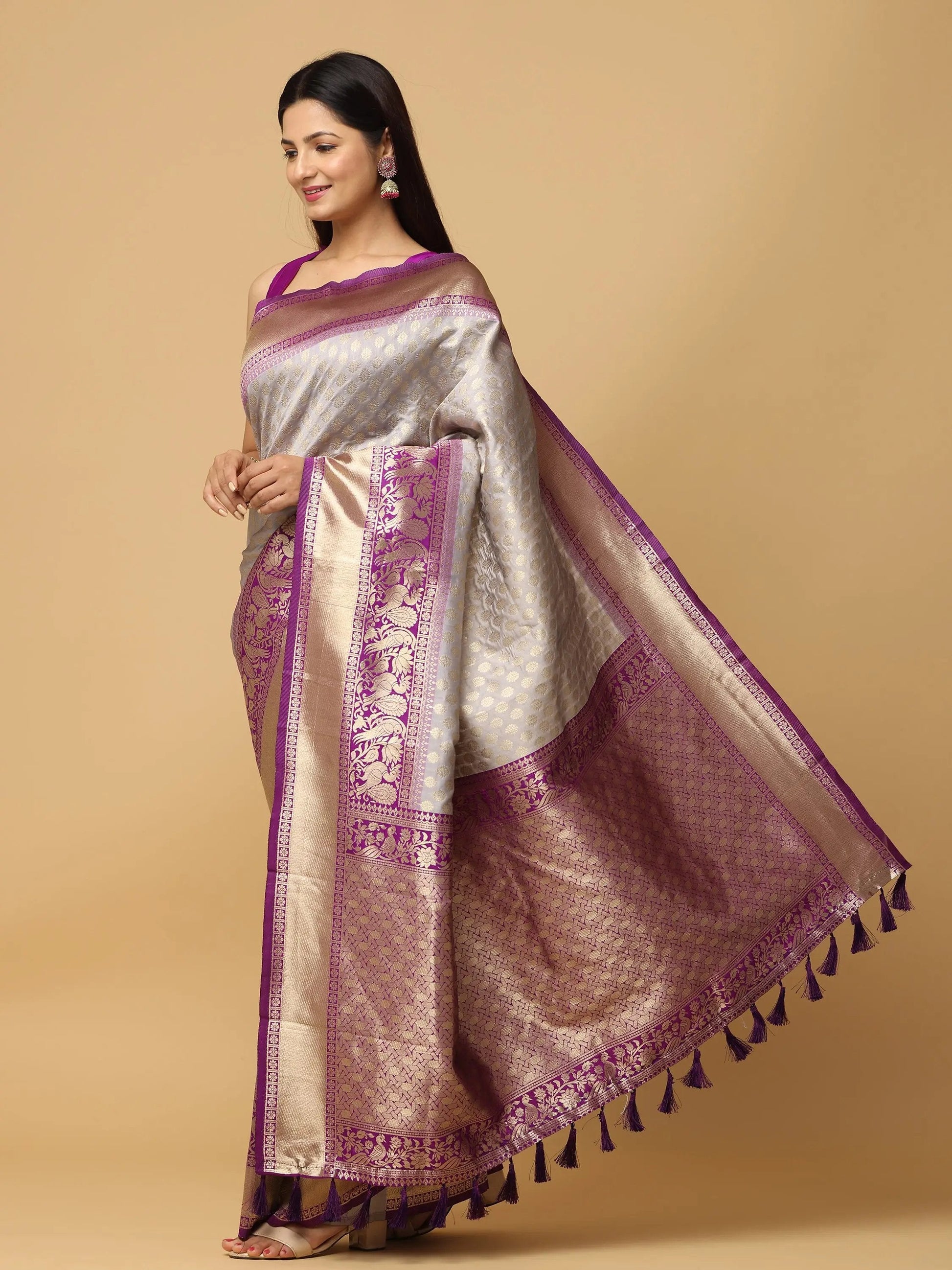 Grey Pattu Silk Rich Pallu Saree by My Store