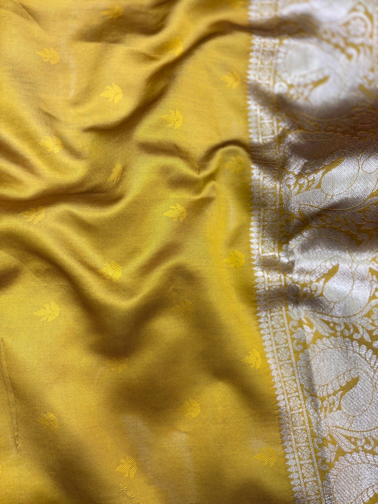 Red Banarasi Silver Buttas Zari Weaving Saree by My Store