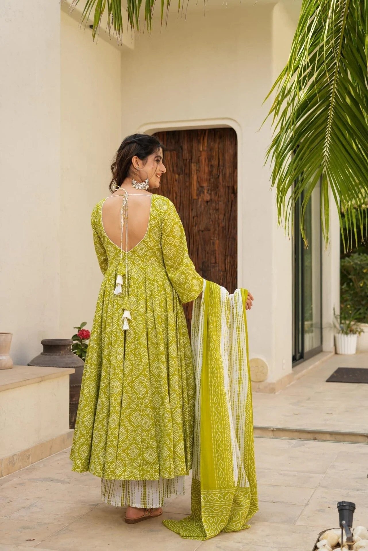 Calm & Classy – Green Ethnic Kurta Set For Women