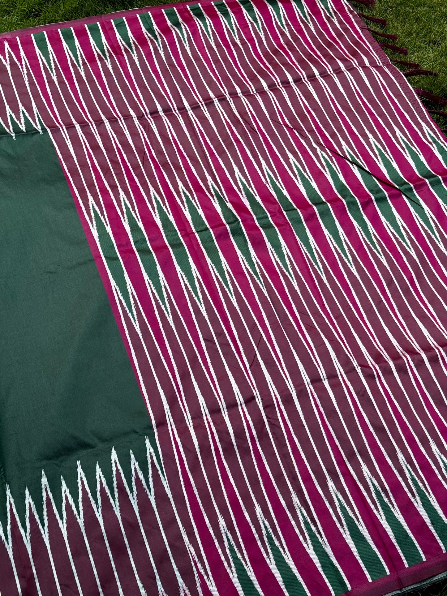 Green Soft Silk Ikkat Zari Weaving Saree by My Store