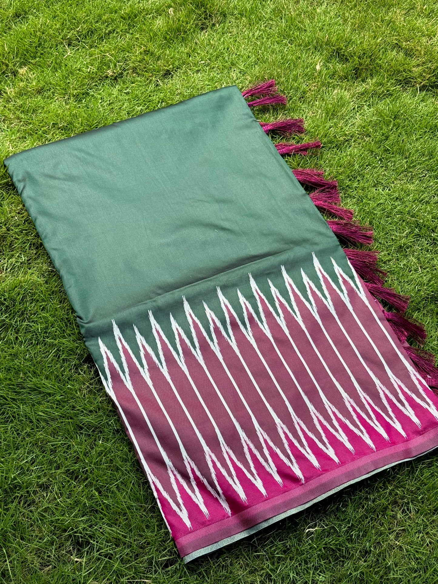 Green Soft Silk Ikkat Zari Weaving Saree by My Store