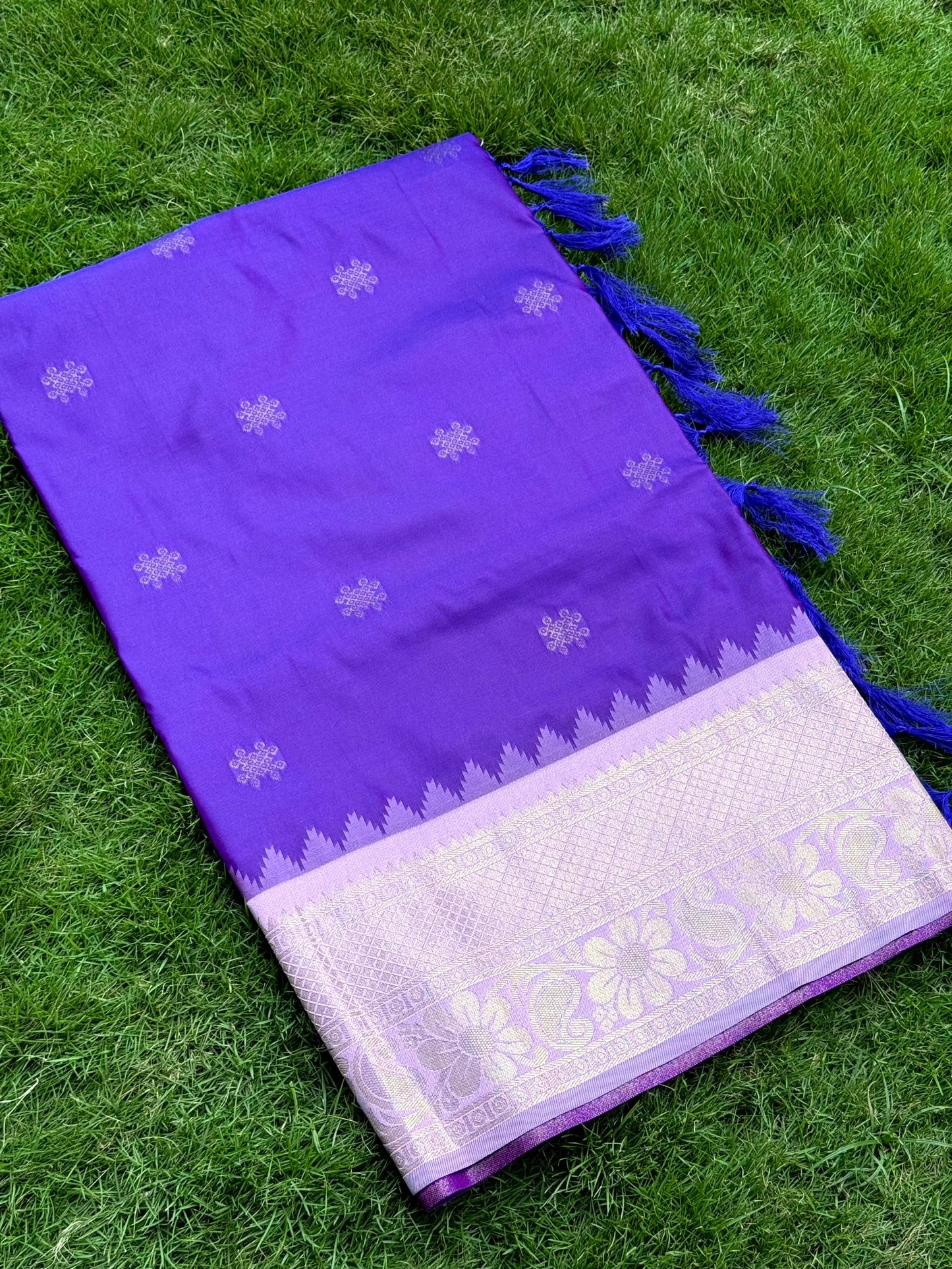 Purple Kolam Butti Gadwal Pattu Saree