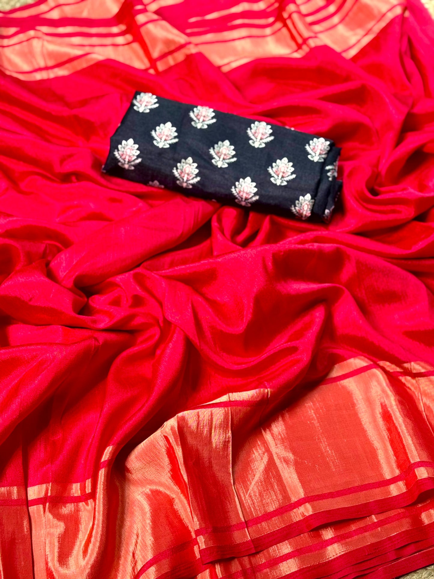 Radiant Pink Soft Silk Gold Zari Weaving Saree by My Store