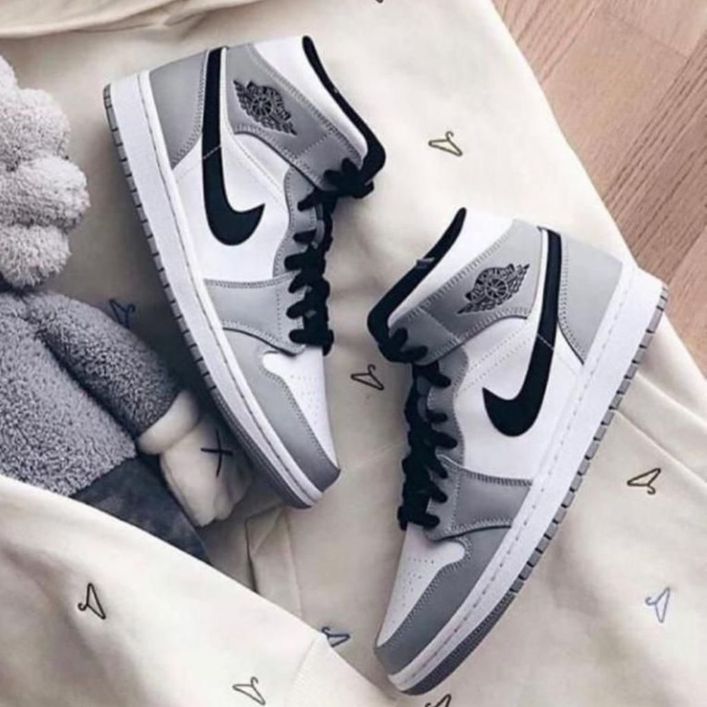 Shoes For Men Jordan 1 Retro High Chicago Sneakers by My Store