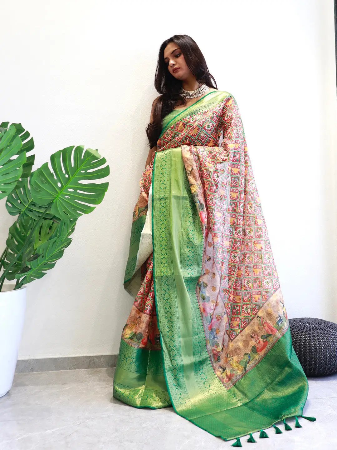 Patola printed Moonga Kota Doriya Saree by My Store