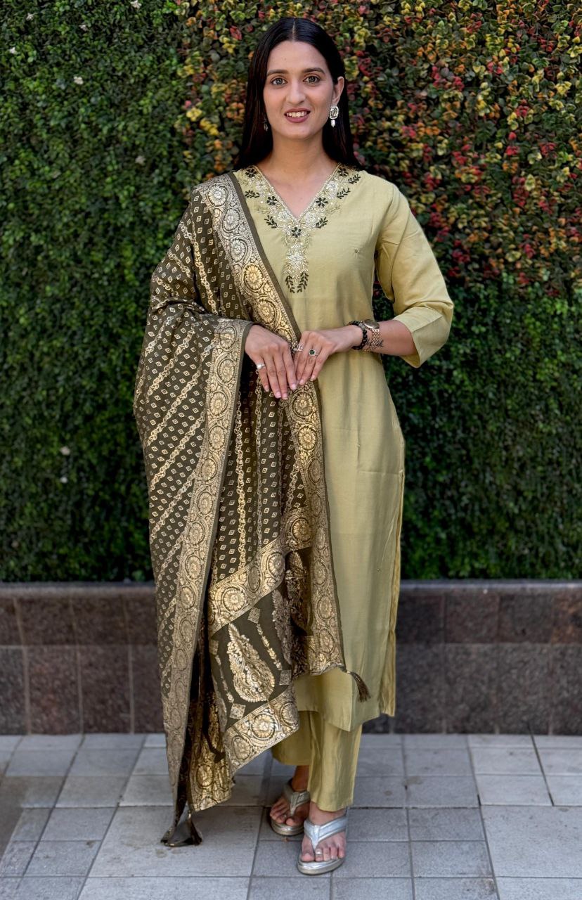 Mehendi Green Kurta Set with Dupatta – Stylish Festive & Wedding Wear for Women