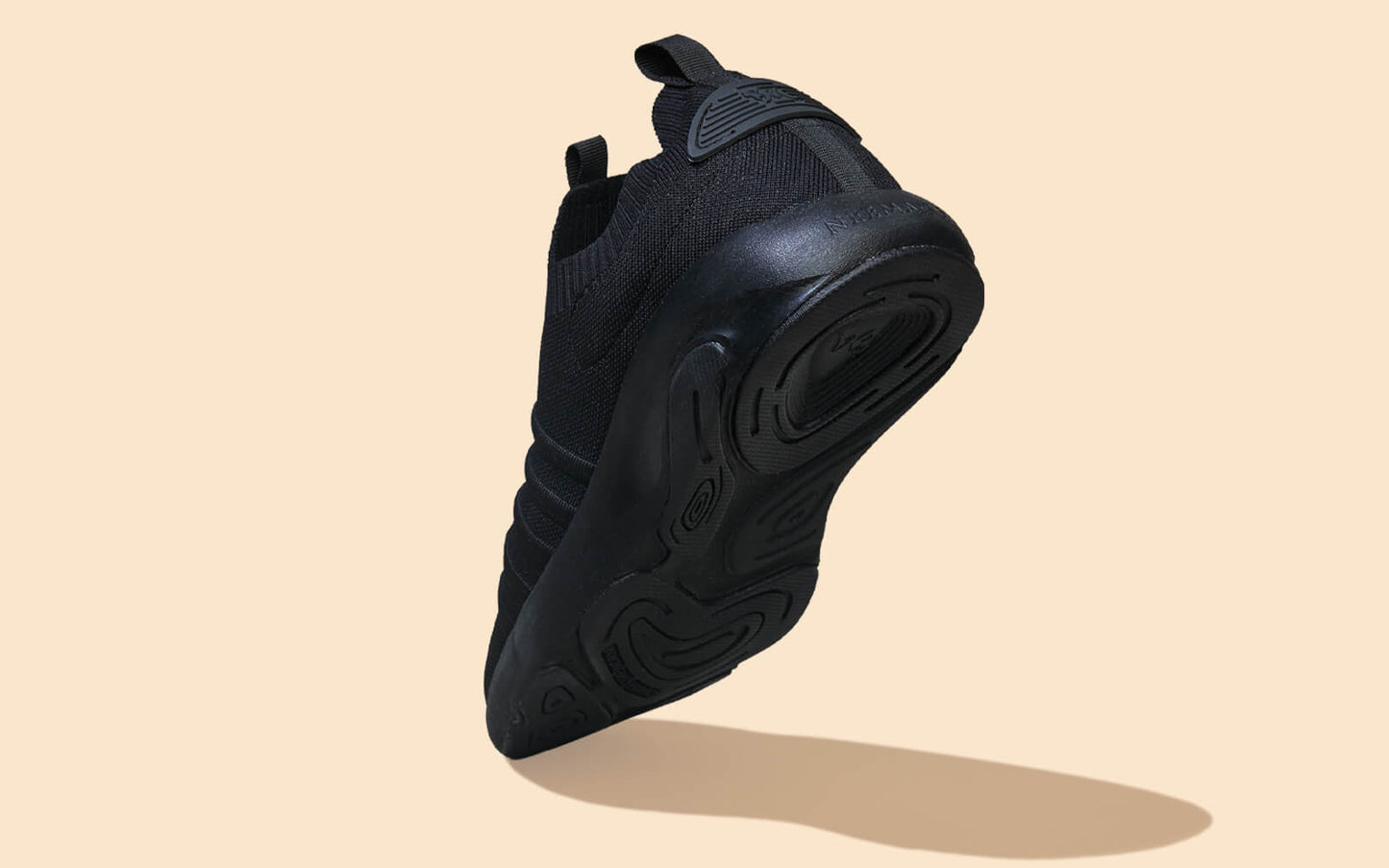 Begin Walk Breeze : All Black by My Store