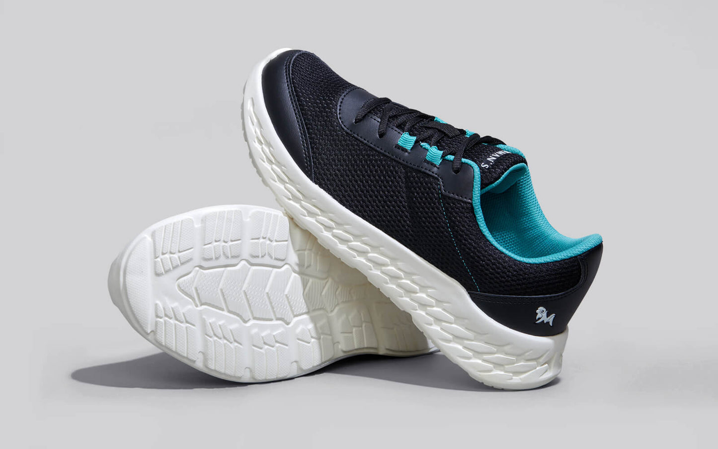 Relaxed Sporties : Black-Teal by My Store