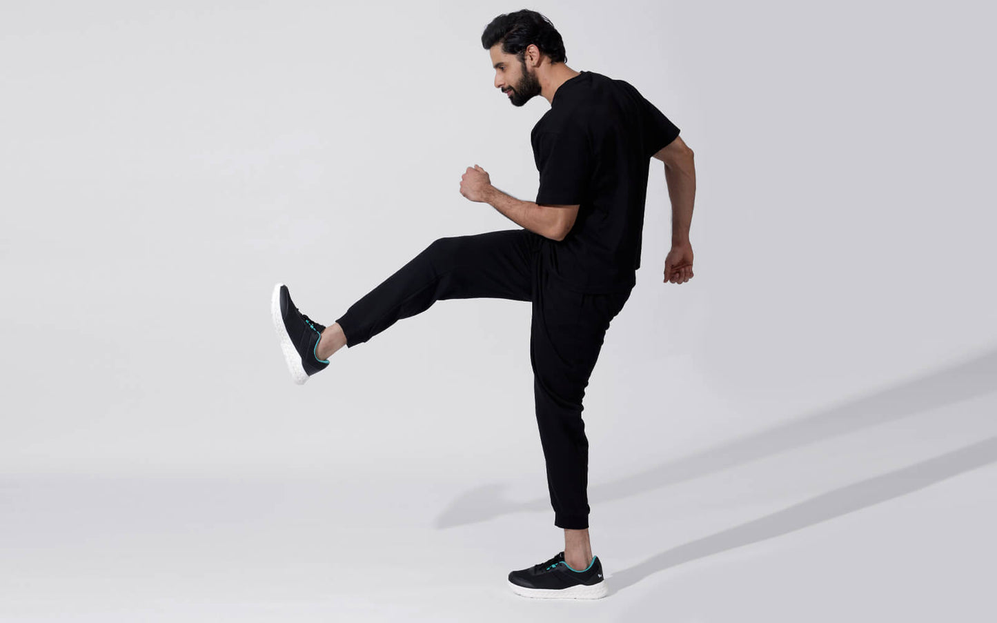 Relaxed Sporties : Black-Teal by My Store