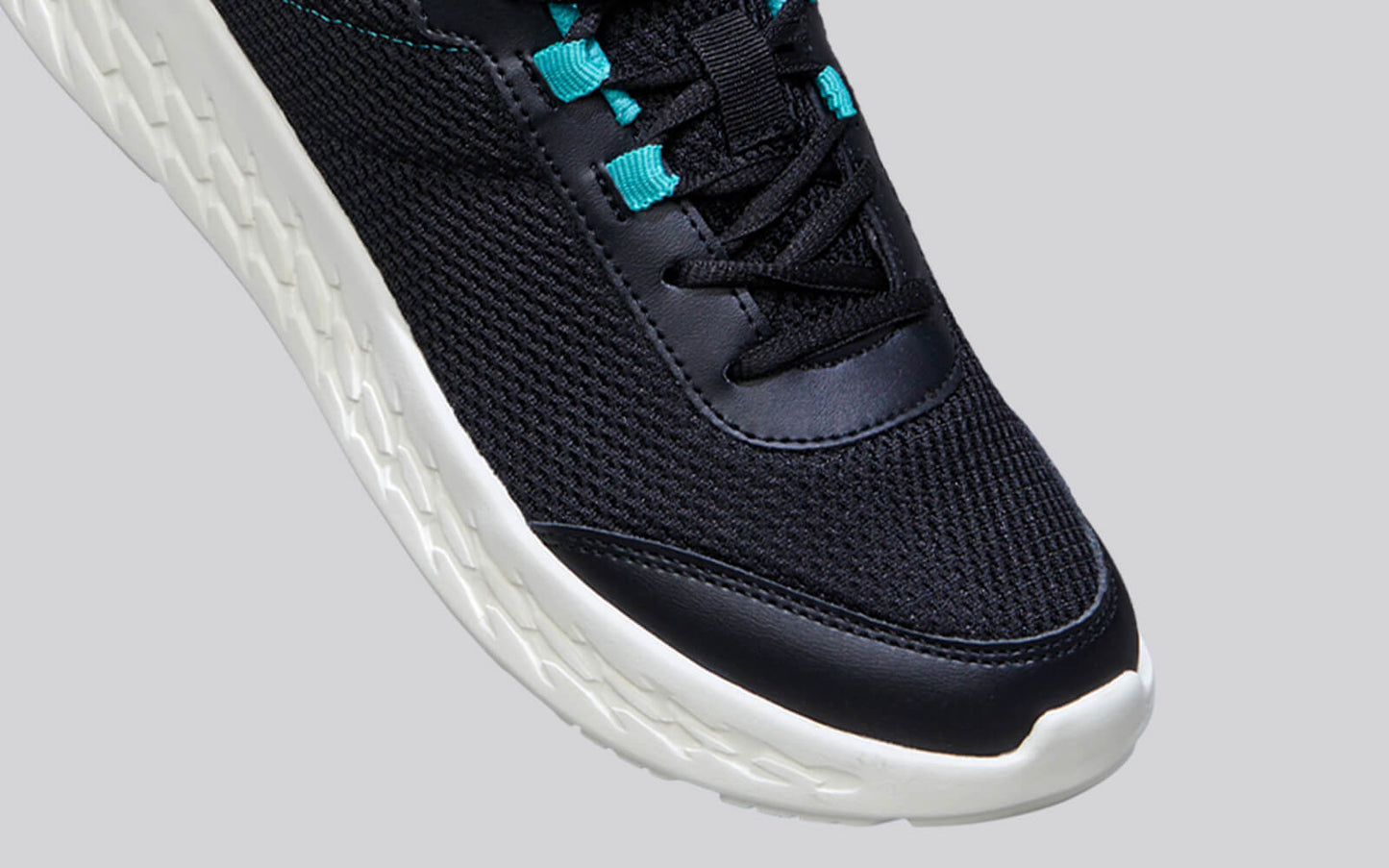 Relaxed Sporties : Black-Teal by My Store