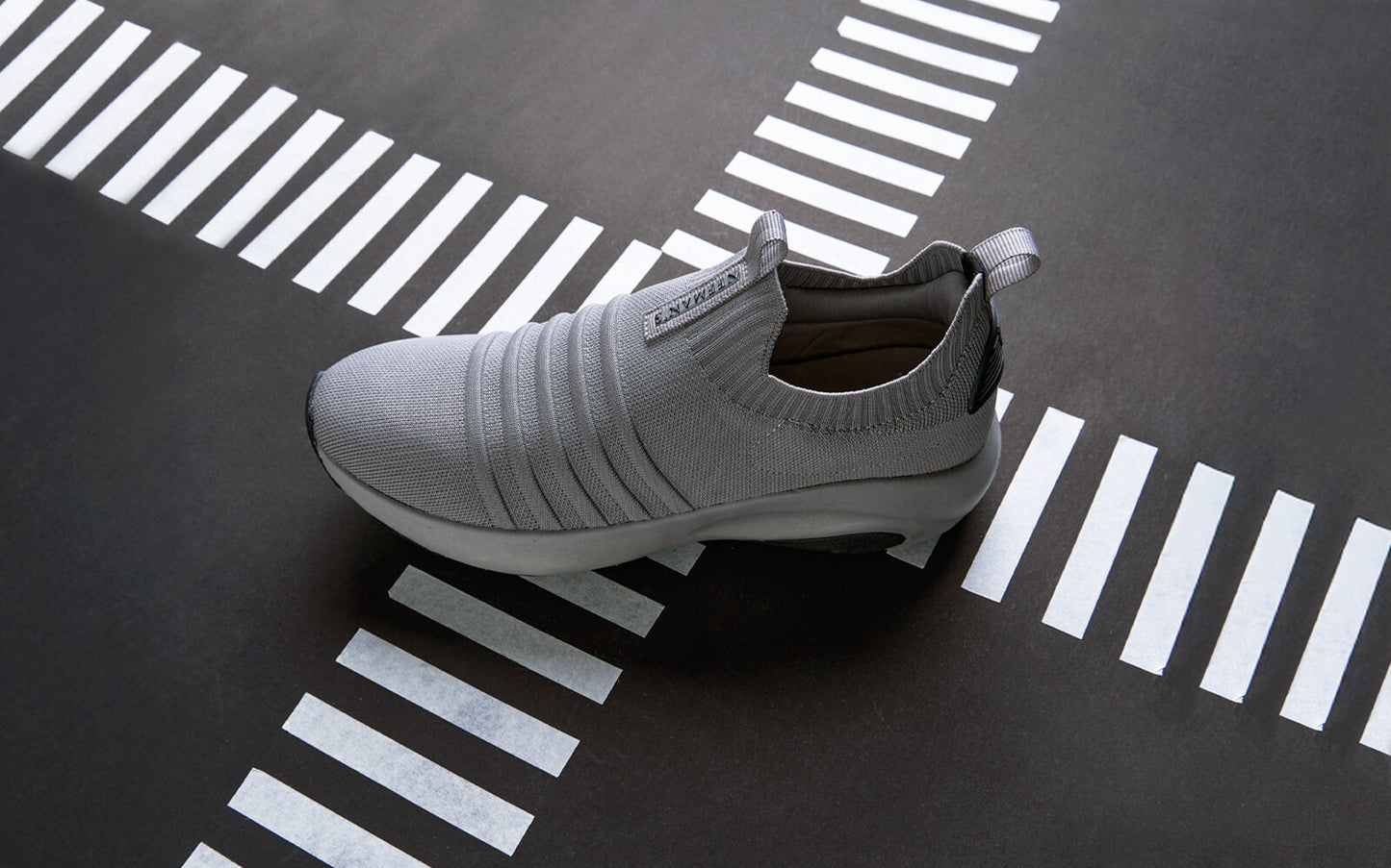 Begin Walk Breeze : Grey by My Store